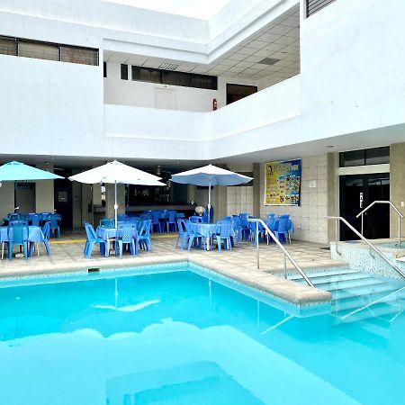 Hotel Dorado Inn Salinas  Dış mekan fotoğraf